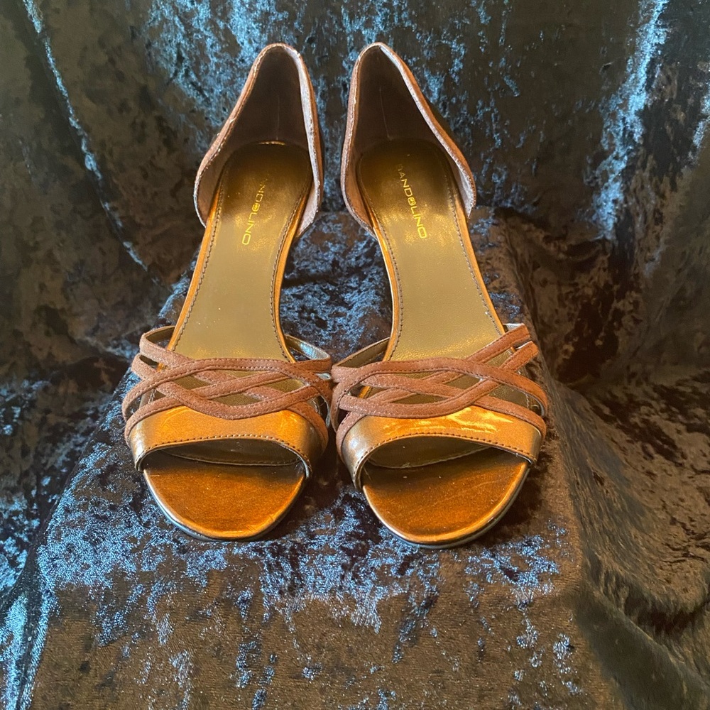 BANDOLINO- Bronze Heels